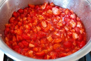 Eperlekvár főzés közben