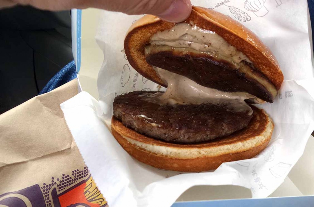 libamájas burger belül